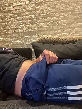 Rotteei1 online show from 04-26-26, 07:55