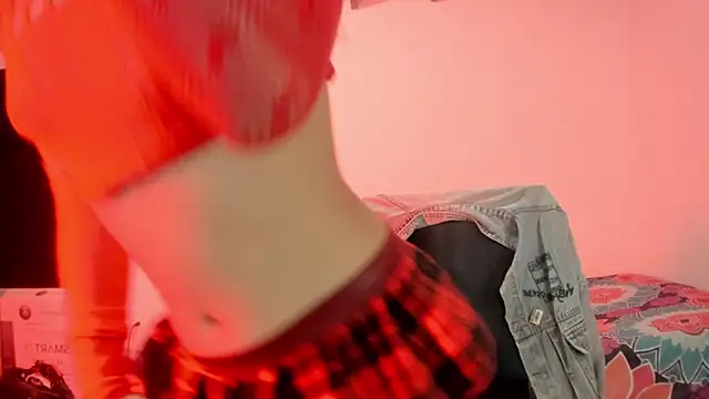 Nikki  uwu online show from 04-05-26, 07:33