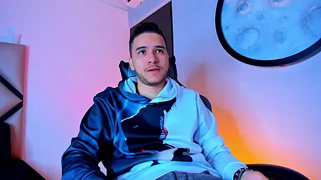 mike 257 online show from 11-22-25, 12:15