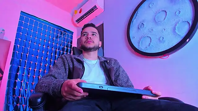 mike 257 online show from 03-10-26, 11:26