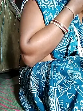 Hot cauple indian online show from 02-22-26, 08:57