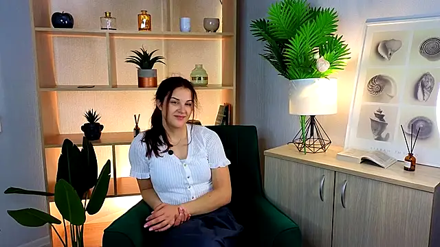 Snapshot of KerriDezalia chatting on 10-23-25, 08:46 KerriDezalia online show from 10-23-25, 08:46