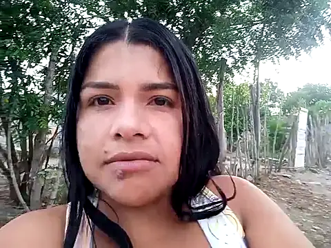 Snapshot of kata_rosales chatting on 10-21-25, 09:59 kata rosales online show from 10-21-25, 09:59