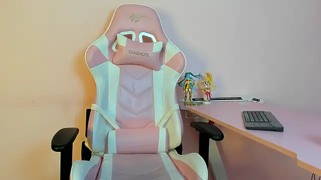 SantiOlsen online show from 12-19-25, 09:55