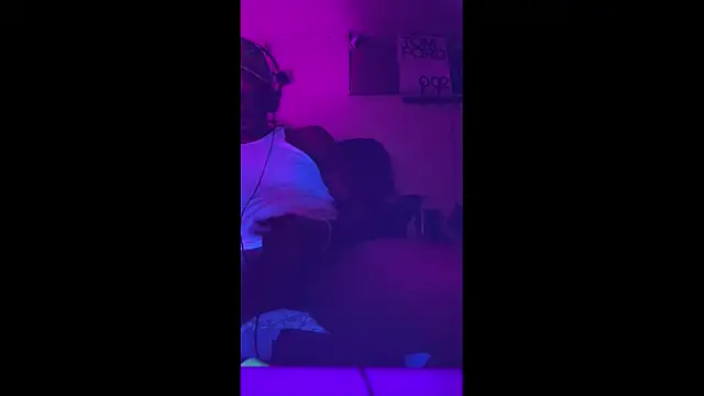 Snapshot of misterincred chatting on 11-30-25, 06:06 misterincred online show from 11-30-25, 06:06