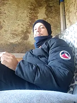 bbyxklaus online show from 11-18-25, 12:42