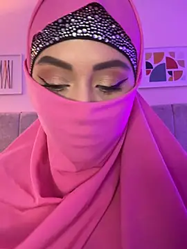 fatiima  online show from 04-25-26, 07:11