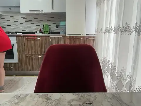 Snapshot of Sutgibiezgi chatting on 11-14-25, 11:09 Sutgibiezgi online show from 11-14-25, 11:09