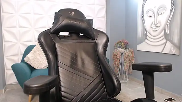 ArohomLester online show from 10-24-25, 03:14