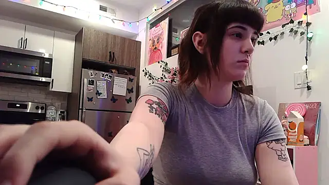 Trickylucy555 online show from 01-14-26, 08:09