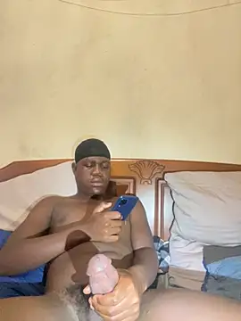 maloya267 online show from 10-30-25, 07:32