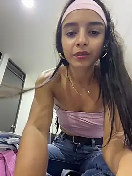 Snapshot of violeta365 chatting on 05-16-26, 10:52 violeta365 online show from 05-16-26, 10:52
