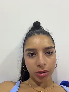 Snapshot of violeta365 chatting on 05-20-26, 01:39 violeta365 online show from 05-20-26, 01:39