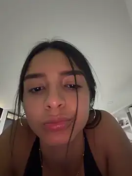 Snapshot of violeta365 chatting on 06-11-26, 03:10 violeta365 online show from 06-11-26, 03:10
