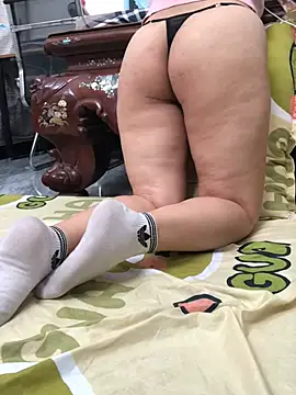 HinayLa online show from 01-13-26, 08:08