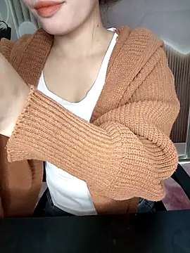 Fish yellow online show from 11-20-25, 02:23