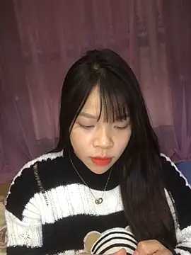 Duck dona online show from 11-18-25, 03:05