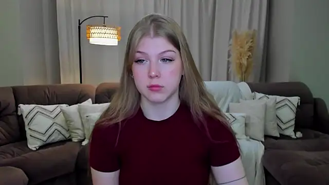 Snapshot of Stella_Light chatting on 05-29-26, 06:11 Stella Light online show from 05-29-26, 06:11