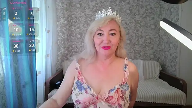 LadyKriss online show from 07-09-26, 05:00