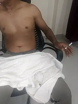 Snapshot of R_K88 chatting on 10-22-25, 10:59 R K88 online show from 10-22-25, 10:59