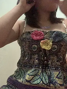 Snapshot of italy-12 chatting on 11-11-25, 04:56 italy-12 online show from 11-11-25, 04:56