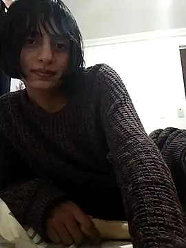 Snapshot of sophiasleepy1 chatting on 10-27-25, 04:22 sophiasleepy1 online show from 10-27-25, 04:22