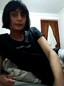 Snapshot of sophiasleepy1 chatting on 10-30-25, 03:30 sophiasleepy1 online show from 10-30-25, 03:30