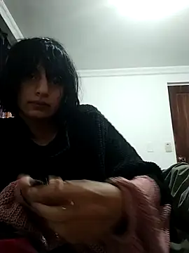 Snapshot of sophiasleepy1 chatting on 11-26-25, 10:38 sophiasleepy1 online show from 11-26-25, 10:38