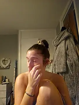 Snapshot of SashaBabyxx chatting on 11-06-25, 04:19 SashaBabyxx online show from 11-06-25, 04:19