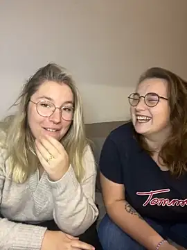 Snapshot of havastia chatting on 10-30-25, 08:20 havastia online show from 10-30-25, 08:20