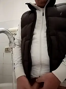 Romaeterna  online show from 10-24-25, 05:42