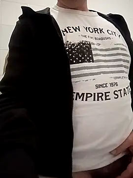 Romaeterna  online show from 10-31-25, 07:48