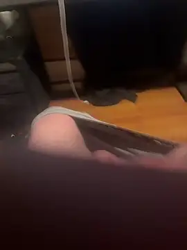 Kneetoe2025 online show from 12-19-25, 07:21