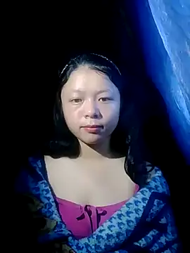 Snapshot of lisa-bae00 chatting on 11-02-25, 10:23 lisa-bae00 online show from 11-02-25, 10:23