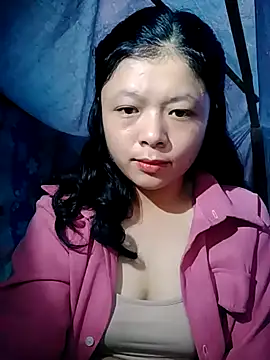 Snapshot of lisa-bae00 chatting on 11-06-25, 11:37 lisa-bae00 online show from 11-06-25, 11:37