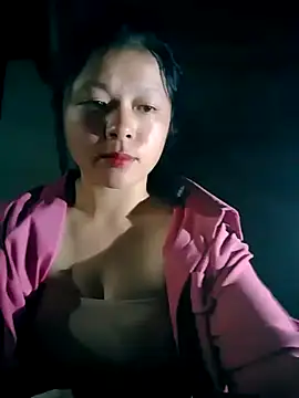 Snapshot of lisa-bae00 chatting on 11-07-25, 12:38 lisa-bae00 online show from 11-07-25, 12:38