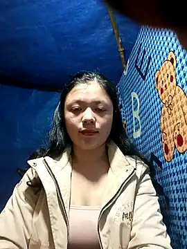 Snapshot of lisa-bae00 chatting on 11-20-25, 10:15 lisa-bae00 online show from 11-20-25, 10:15