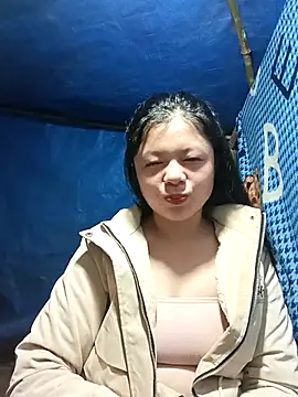 Snapshot of lisa-bae00 chatting on 11-20-25, 10:20 lisa-bae00 online show from 11-20-25, 10:20