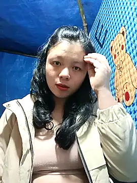 Snapshot of lisa-bae00 chatting on 11-21-25, 11:53 lisa-bae00 online show from 11-21-25, 11:53