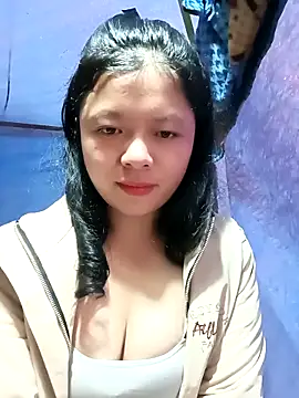 Snapshot of lisa-bae00 chatting on 11-24-25, 12:32 lisa-bae00 online show from 11-24-25, 12:32