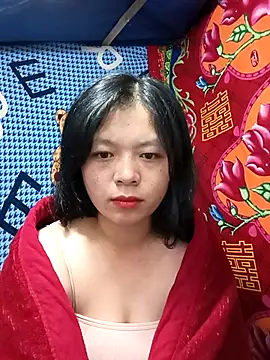 Snapshot of lisa-bae00 chatting on 11-25-25, 10:10 lisa-bae00 online show from 11-25-25, 10:10