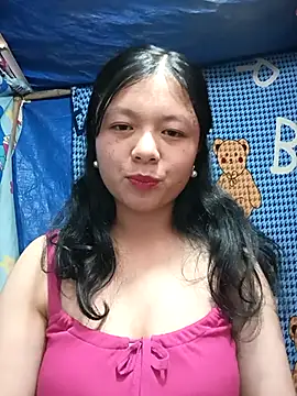 Snapshot of lisa-bae00 chatting on 11-29-25, 10:07 lisa-bae00 online show from 11-29-25, 10:07