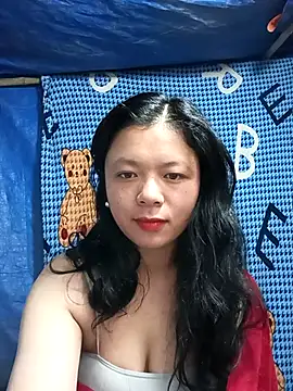 Snapshot of lisa-bae00 chatting on 12-05-25, 12:19 lisa-bae00 online show from 12-05-25, 12:19