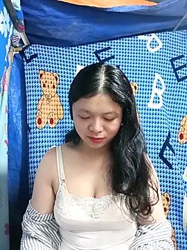 lisa-bae00 online show from 12-21-25, 11:23