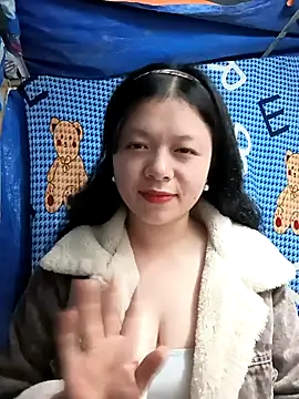 lisa-bae00 online show from 12-22-25, 11:51