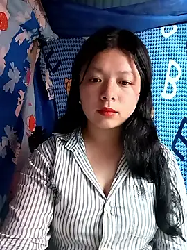 lisa-bae00 online show from 03-22-26, 12:30