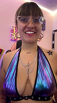 Snapshot of Pinkvixen69 chatting on 06-30-26, 03:24 Pinkvixen69 online show from 06-30-26, 03:24