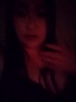 Snapshot of julitziI_09 chatting on 10-20-25, 07:36 julitziI 09 online show from 10-20-25, 07:36