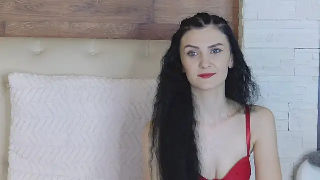 Snapshot of KendraNoir chatting on 02-15-26, 01:24 KendraNoir online show from 02-15-26, 01:24