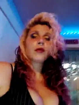 Snapshot of dollfacegang chatting on 11-14-25, 12:53 dollfacegang online show from 11-14-25, 12:53